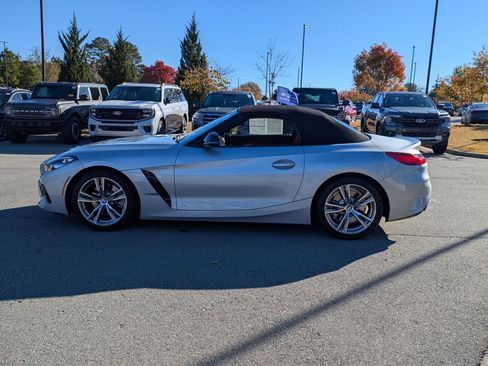 Used 2022 BMW Z4 sDrive30i w/ M Sport Package image 7