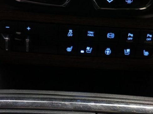 Used 2016 RAM 3500 Laramie w/ Convenience Group image 93