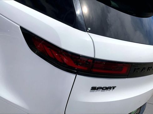 Certified 2025 Land Rover Range Rover Sport SE AWD/4WD image 27