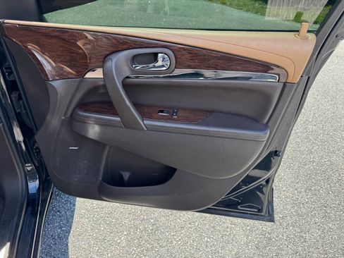 Used 2015 Buick Enclave Premium w/ Experience Buick Package FWD image 50