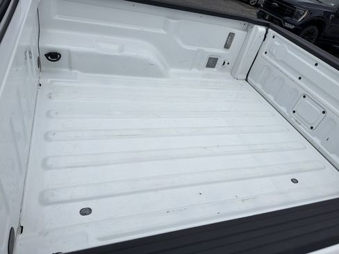 Used 2023 Jeep Gladiator Sport AWD/4WD image 12