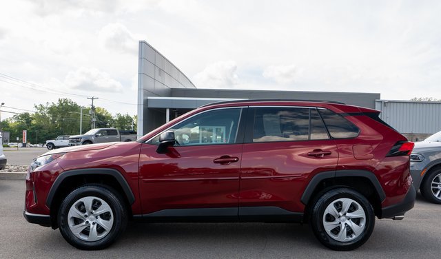 Used 2019 Toyota RAV4 LE AWD/4WD image 8
