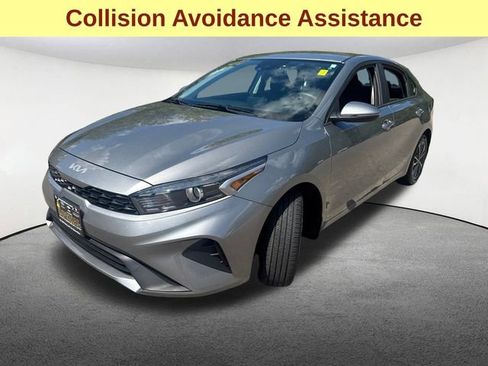 Used 2023 Kia Forte LXS w/ LXS Technology Package image 6