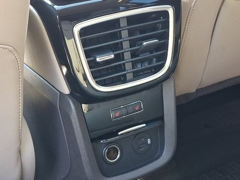 Used 2022 Lincoln Nautilus Reserve AWD/4WD image 11