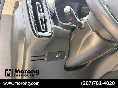 Used 2023 Volvo XC40 B5 Plus w/ Driver Assist Package AWD/4WD image 25