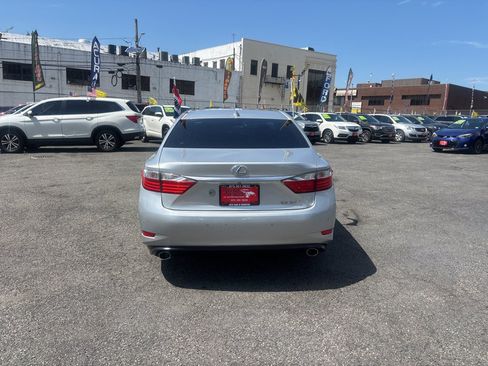Used 2015 Lexus ES 350 w/ Premium Package FWD image 8