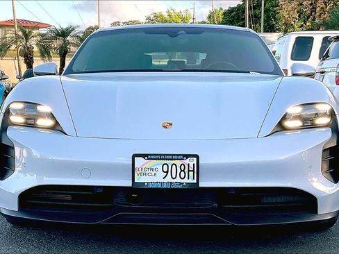 Used 2023 Porsche Taycan GTS AWD/4WD image 6
