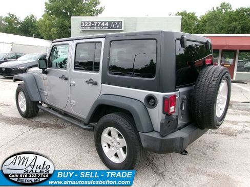 Used 2017 Jeep Wrangler Unlimited Sport w/ Quick Order Package 24S AWD/4WD image 3