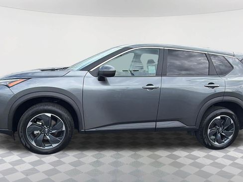 Used 2025 Nissan Rogue SV AWD/4WD image 8