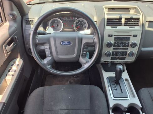 Used 2009 Ford Escape XLT FWD image 5