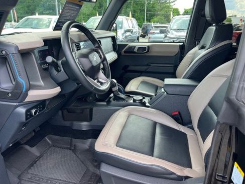 Certified 2024 Ford Bronco Wildtrak AWD/4WD image 7