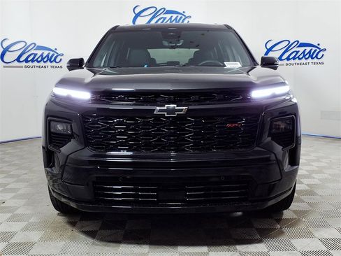 New 2026 Chevrolet Traverse RS image 3