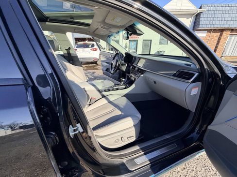 Used 2017 Kia Optima EX w/ Technology Package image 18