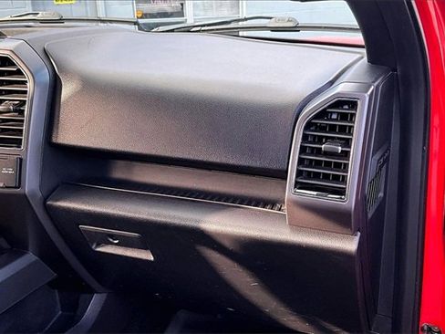 Used 2018 Ford F150 XLT w/ Equipment Group 302A Luxury image 16