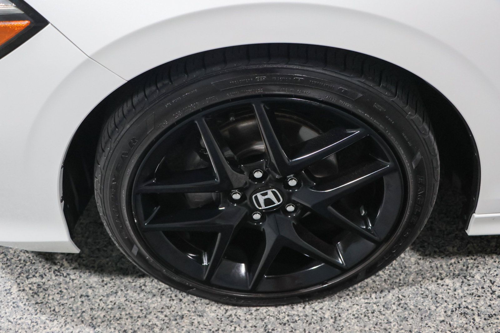 Used 2025 Honda Civic Sport image 11