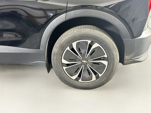 Used 2024 Chevrolet Blazer EV LT image 11