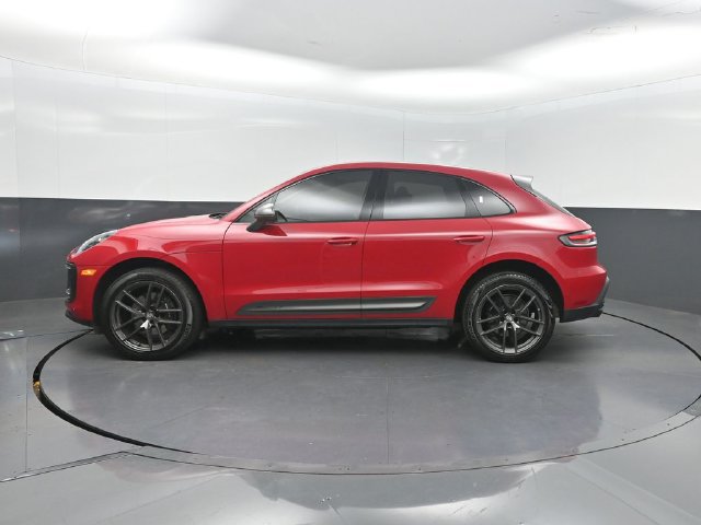 Used 2023 Porsche Macan Turbo AWD/4WD image 3