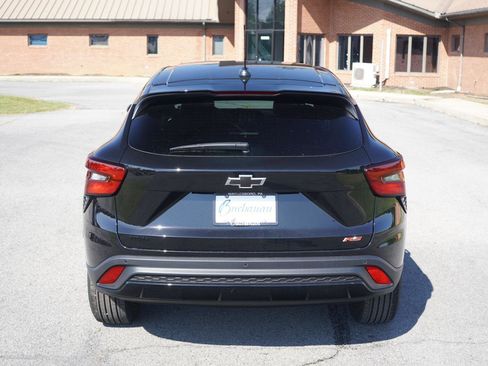 New 2026 Chevrolet Trax RS w/ Sunroof Package image 4