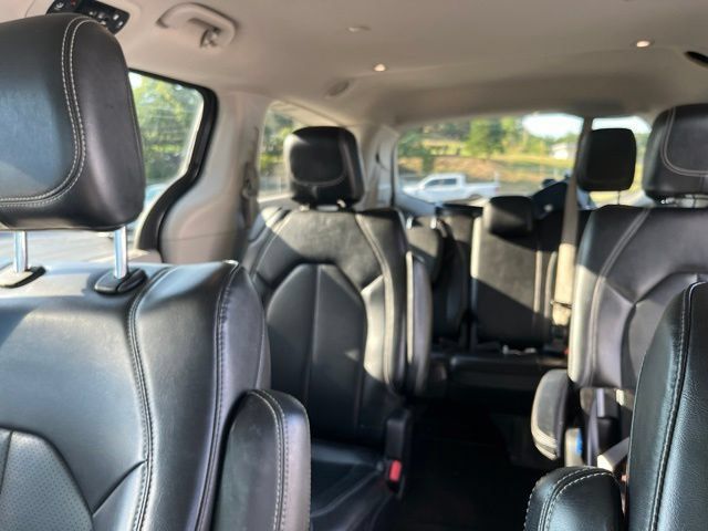 Used 2021 Chrysler Voyager Lxi FWD image 11