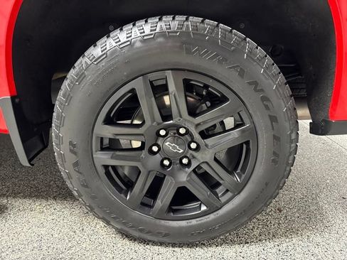 Used 2023 Chevrolet Silverado 1500 RST AWD/4WD image 17