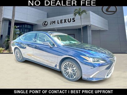 Used 2025 Lexus ES 300h w/ Premium Package