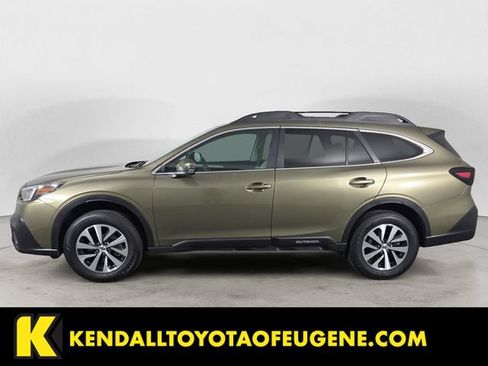 Used 2021 Subaru Outback Premium AWD/4WD image 2