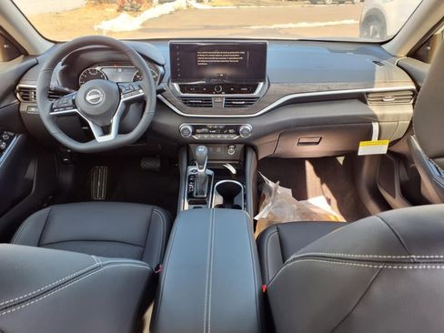 New 2025 Nissan Altima 2.5 SL image 14