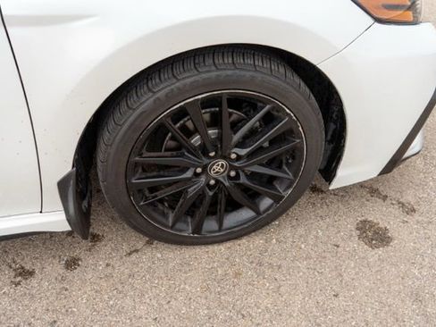 Used 2021 Toyota Camry XSE w/ Blackout Package (TMS) FWD image 9