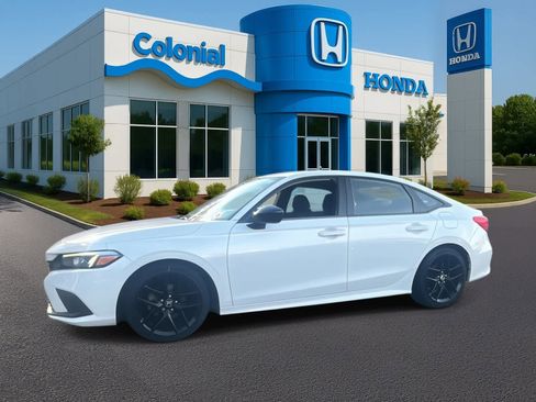 Used 2023 Honda Civic Sport image 12