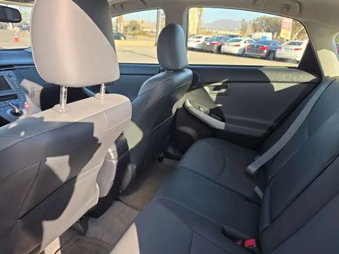 Used 2014 Toyota Prius Four w/ Solar Roof Package FWD image 22