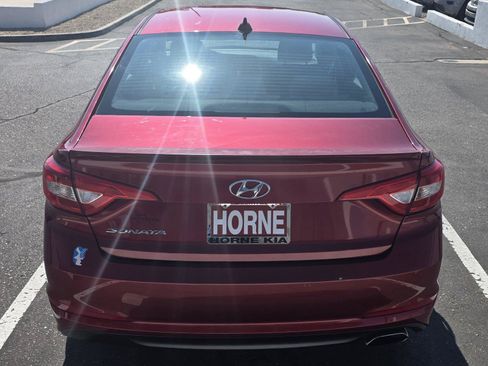 Used 2015 Hyundai Sonata SE w/ Option Group 09 FWD image 6
