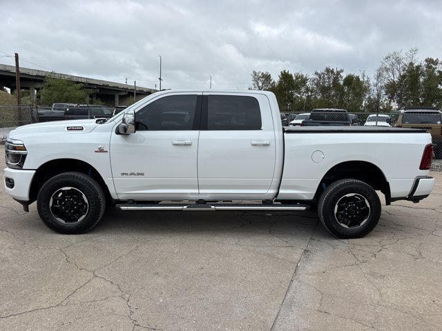 Used 2025 RAM 2500 Laramie AWD/4WD image 9