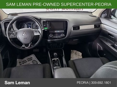 Used 2017 Mitsubishi Outlander SE image 21
