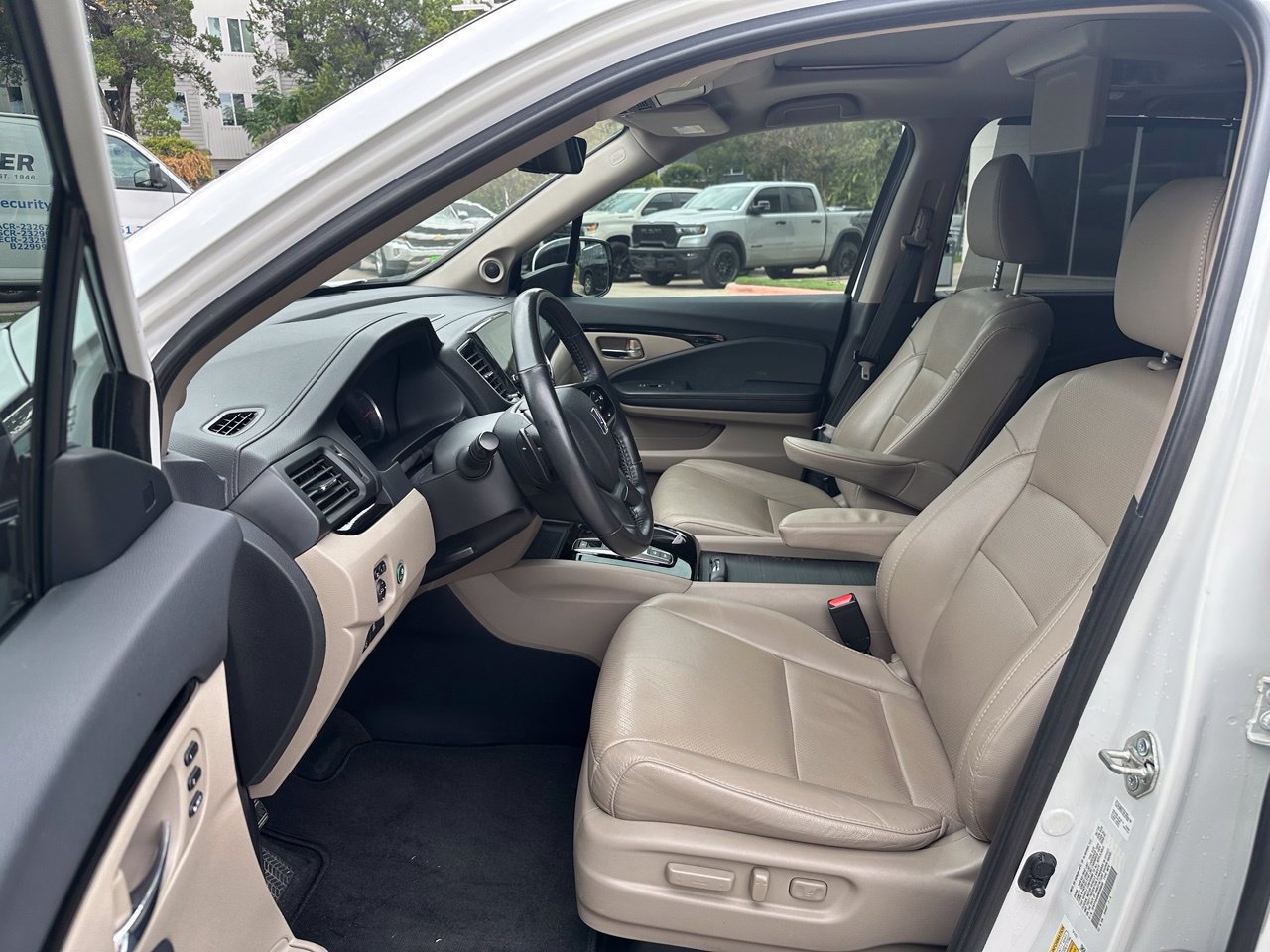 Used 2021 Honda Pilot Elite image 9