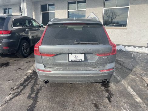 Used 2019 Volvo XC60 T5 Momentum w/ Premium Package image 6