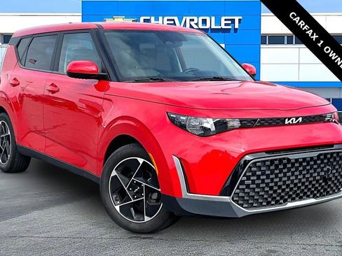 Used 2023 Kia Soul EX FWD image 1