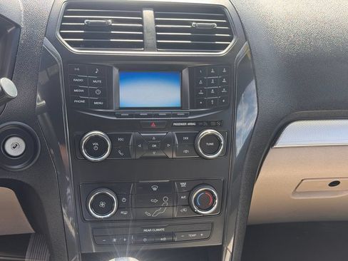 Used 2018 Ford Explorer 4WD image 17
