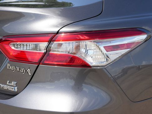 Used 2020 Toyota Camry LE FWD image 23