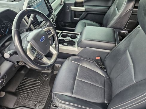 Used 2022 Ford F350 Lariat w/ Chrome Package image 16