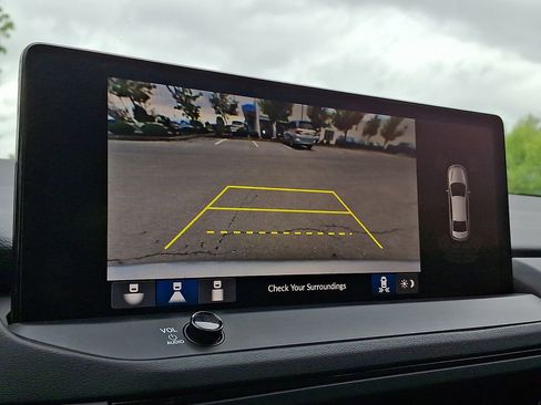 Used 2023 Honda Accord Touring image 4