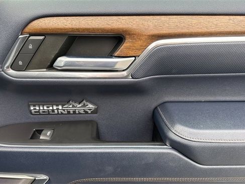 Used 2022 Chevrolet Silverado 1500 High Country w/ High Country Premium Package image 21