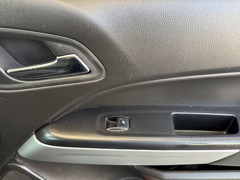 Used 2016 Chevrolet Colorado LT w/ LT Convenience Package image 17