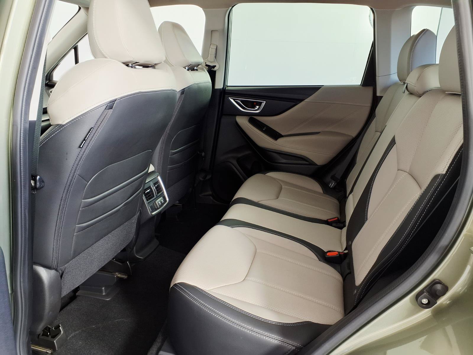 Used 2020 Subaru Forester Limited AWD/4WD image 10