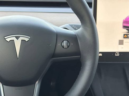 Used 2024 Tesla Model Y image 15