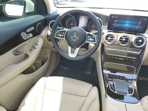 Used 2021 Mercedes-Benz GLC 300 image 23