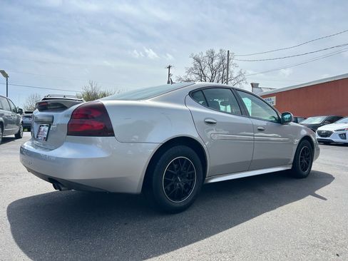 Used 2007 Pontiac Grand Prix w/ Sport Package FWD image 6