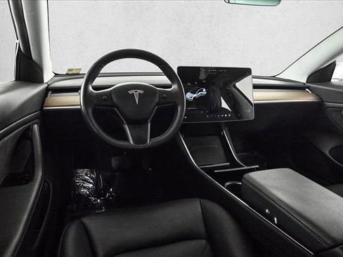 Used 2020 Tesla Model 3 Long Range image 19