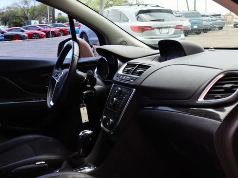 Used 2016 Buick Encore FWD image 31