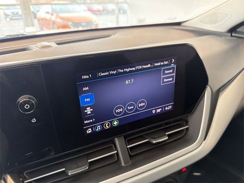 Certified 2025 Chevrolet Trax LS image 23