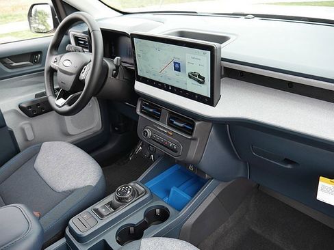 New 2025 Ford Maverick XLT w/ XLT Luxury Package image 29